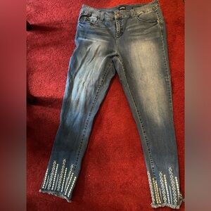 Jones Jeans with Frayed Hem and Embroidered Ankle Detail 14W